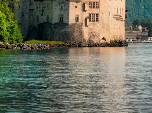 赚钱的三个方法 靠卖产品赚钱